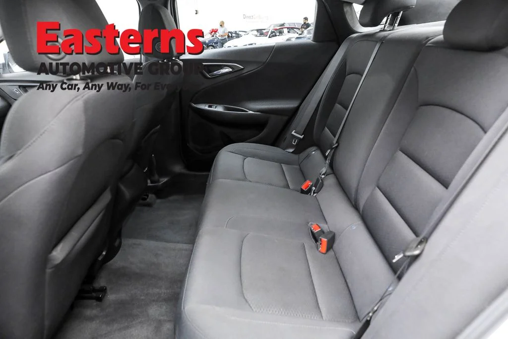 Used 2022 White Chevrolet RS image 22