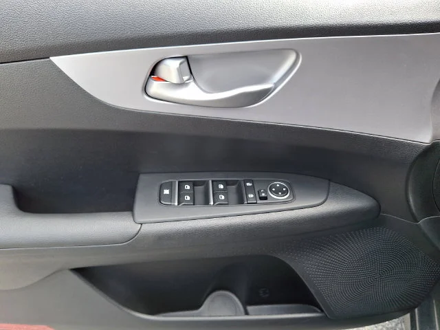 Used 2023 Gray Kia LXS image 17