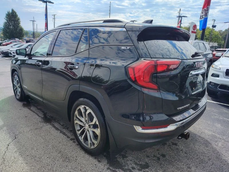 Used 2020 Black GMC SLT image 6