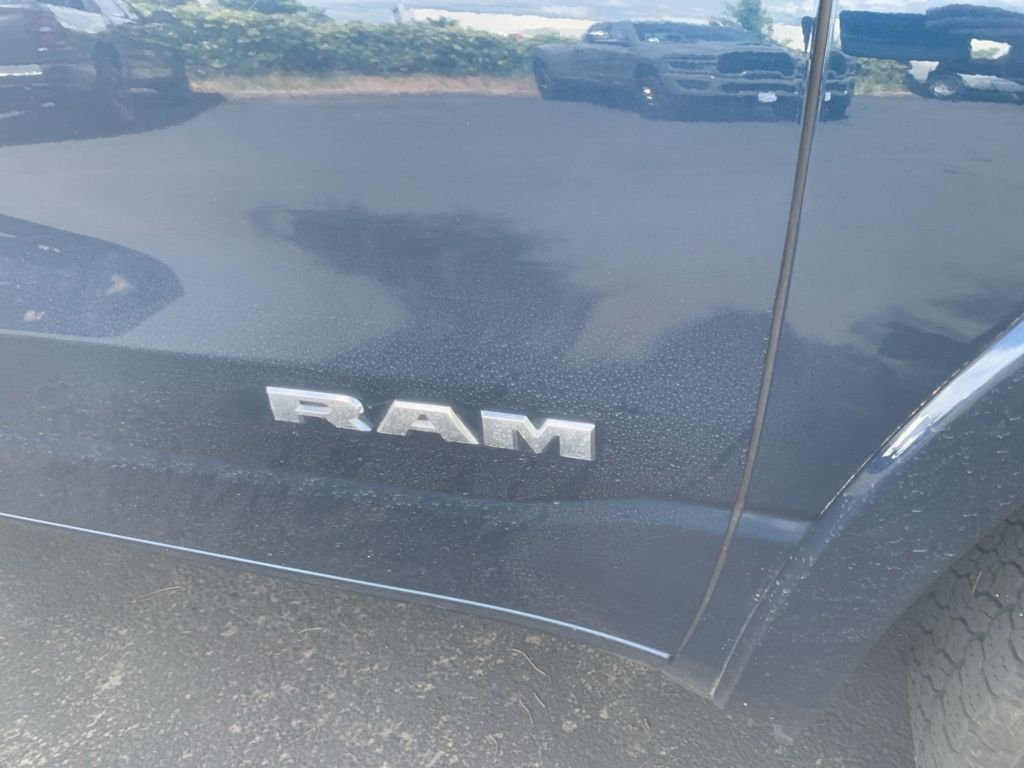 Used 2022 Patriot Blue Pearlcoat Ram Laramie image 7