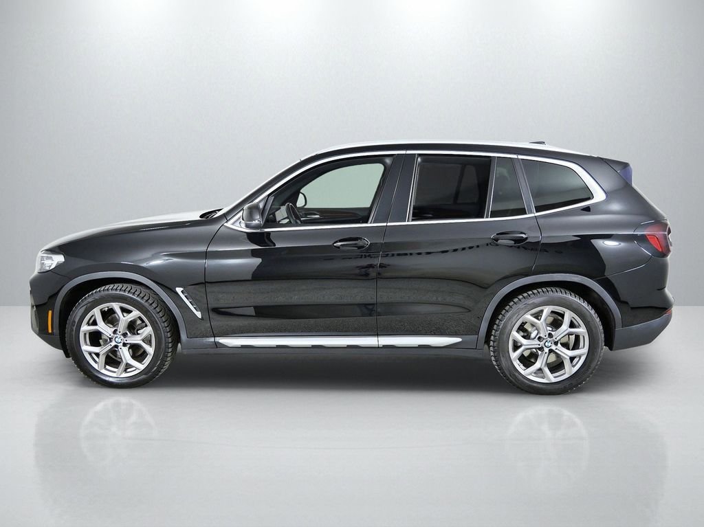 Used 2022 Black BMW xDrive30i image 16