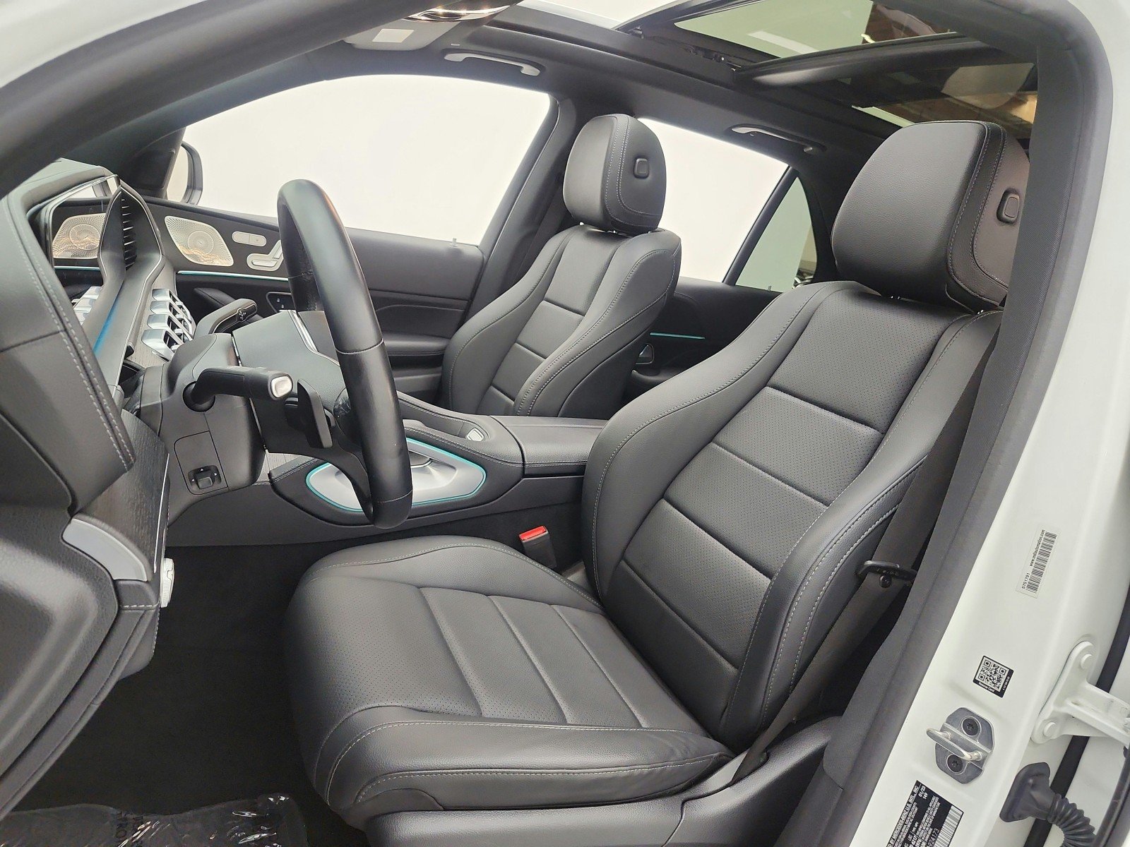 Certified Used 2023 Polar White Mercedes-Benz GLE 350 4MATIC® SUV image 10