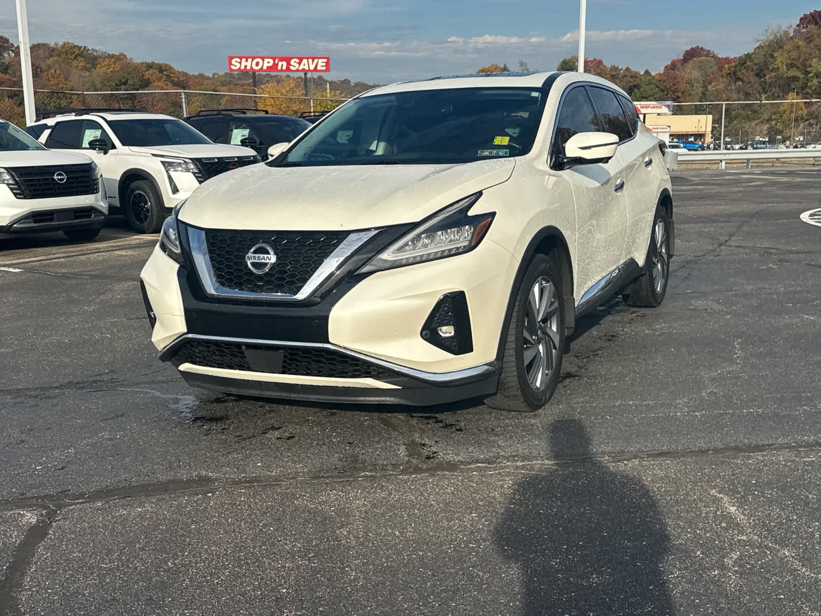 Used 2021 Pearl White Tricoat Nissan SL image 2