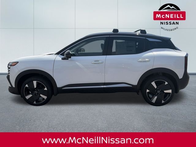 New 2026 Aspen White TriCoat / Super Black Two-tone Nissan SR image 5