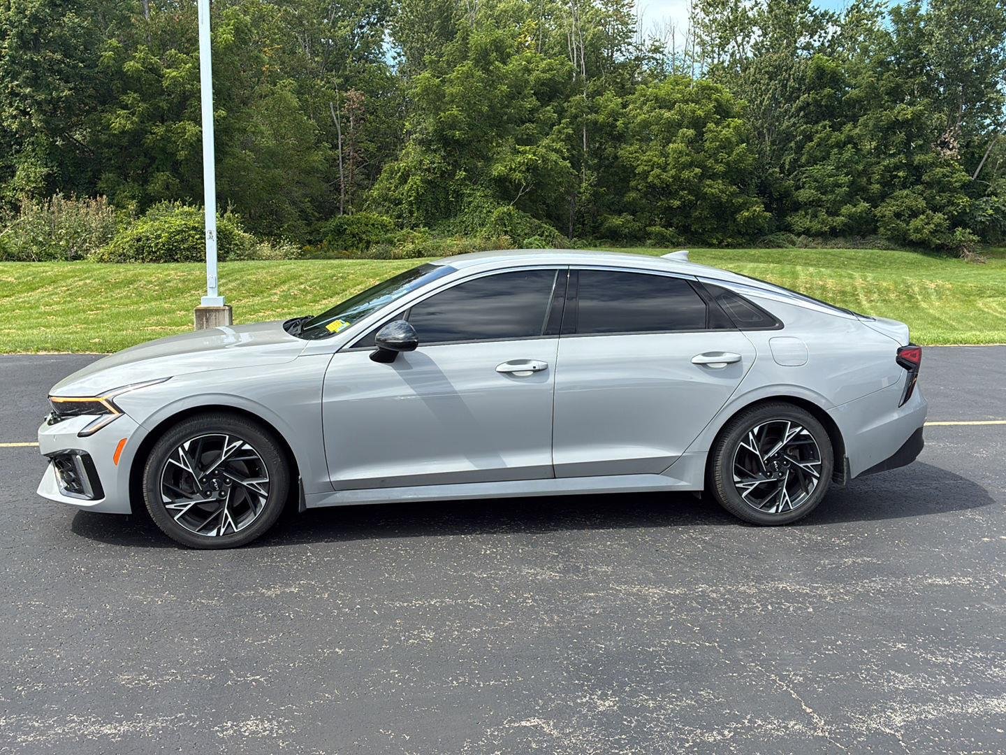 Used 2025 Wolf Gray Kia GT-Line image 17