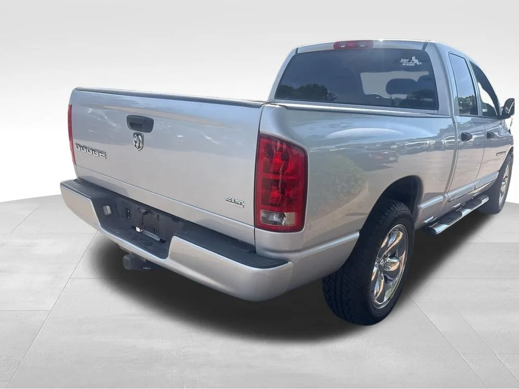 Used 2004 Black Dodge SLT image 8
