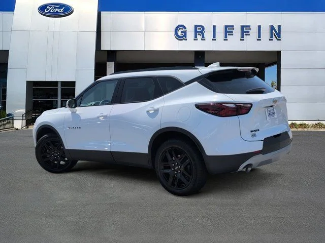 Used 2021 Summit White Chevrolet LT image 9
