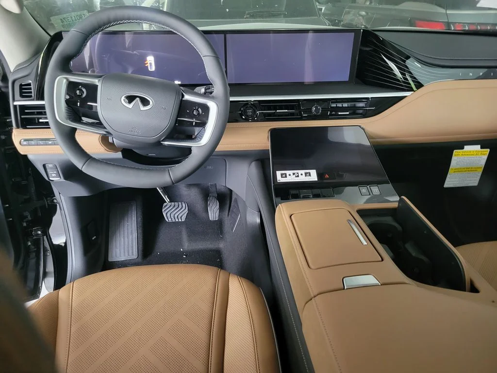 New 2027 DYNAMIC METAL INFINITI Luxe 2WD image 16