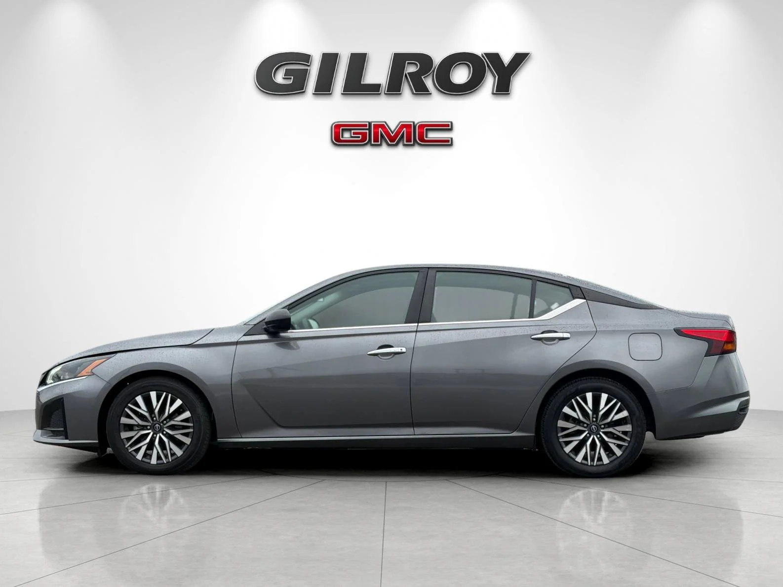 2024 Nissan Altima SV - Photo 6