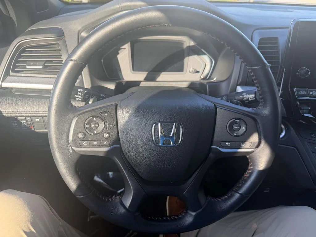 Used 2023  Honda Sport image 15