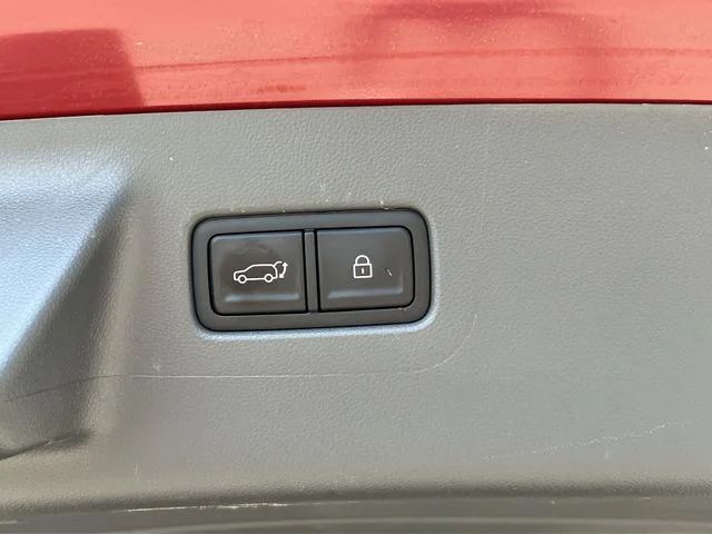 Used 2025 Red Hyundai Calligraphy image 44