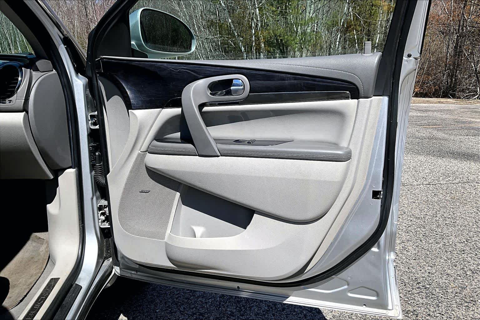 Used 2016 Quicksilver Metallic Buick Premium image 23