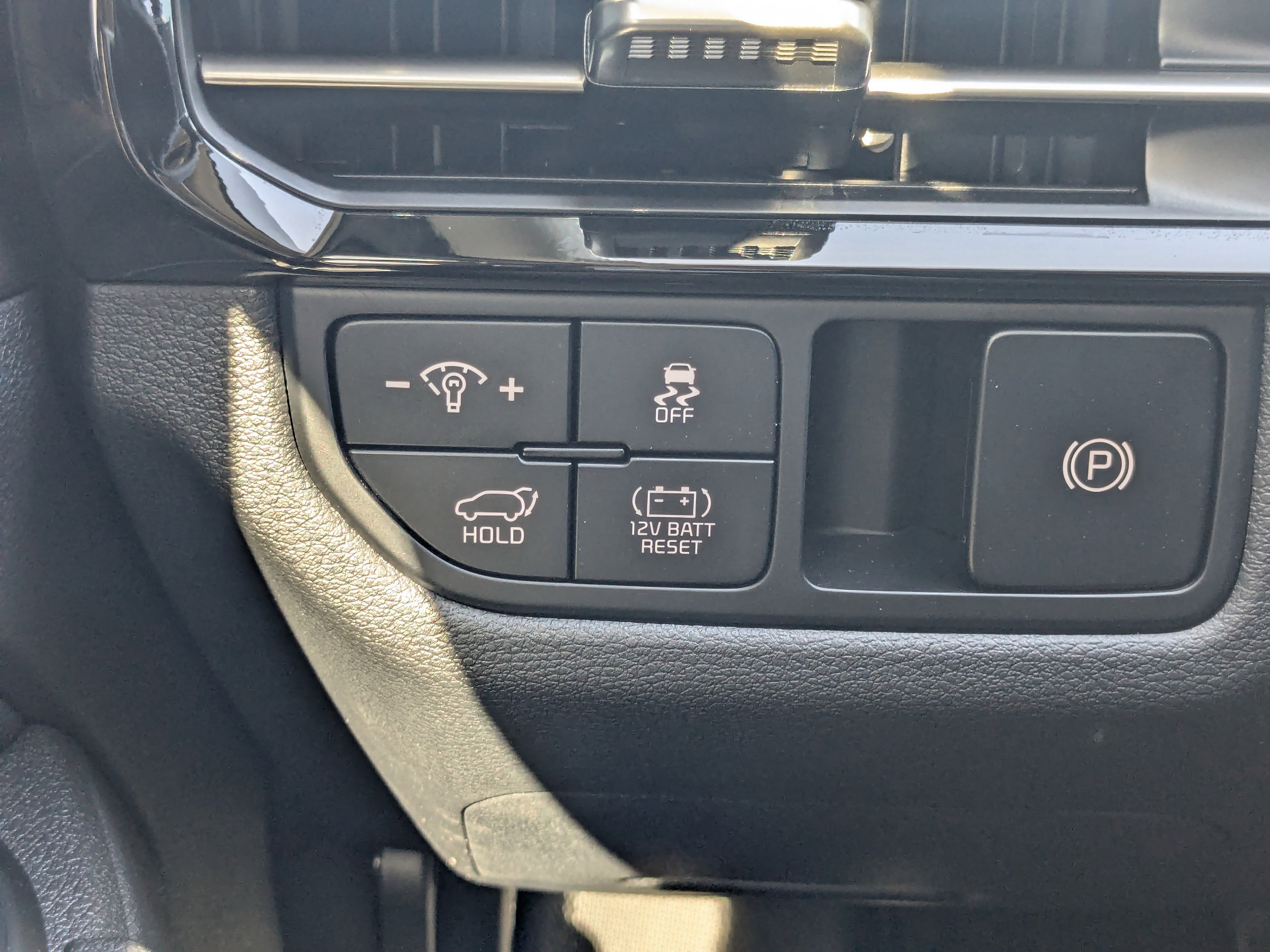New 2026 Gravity Gray Kia SX Prestige image 34