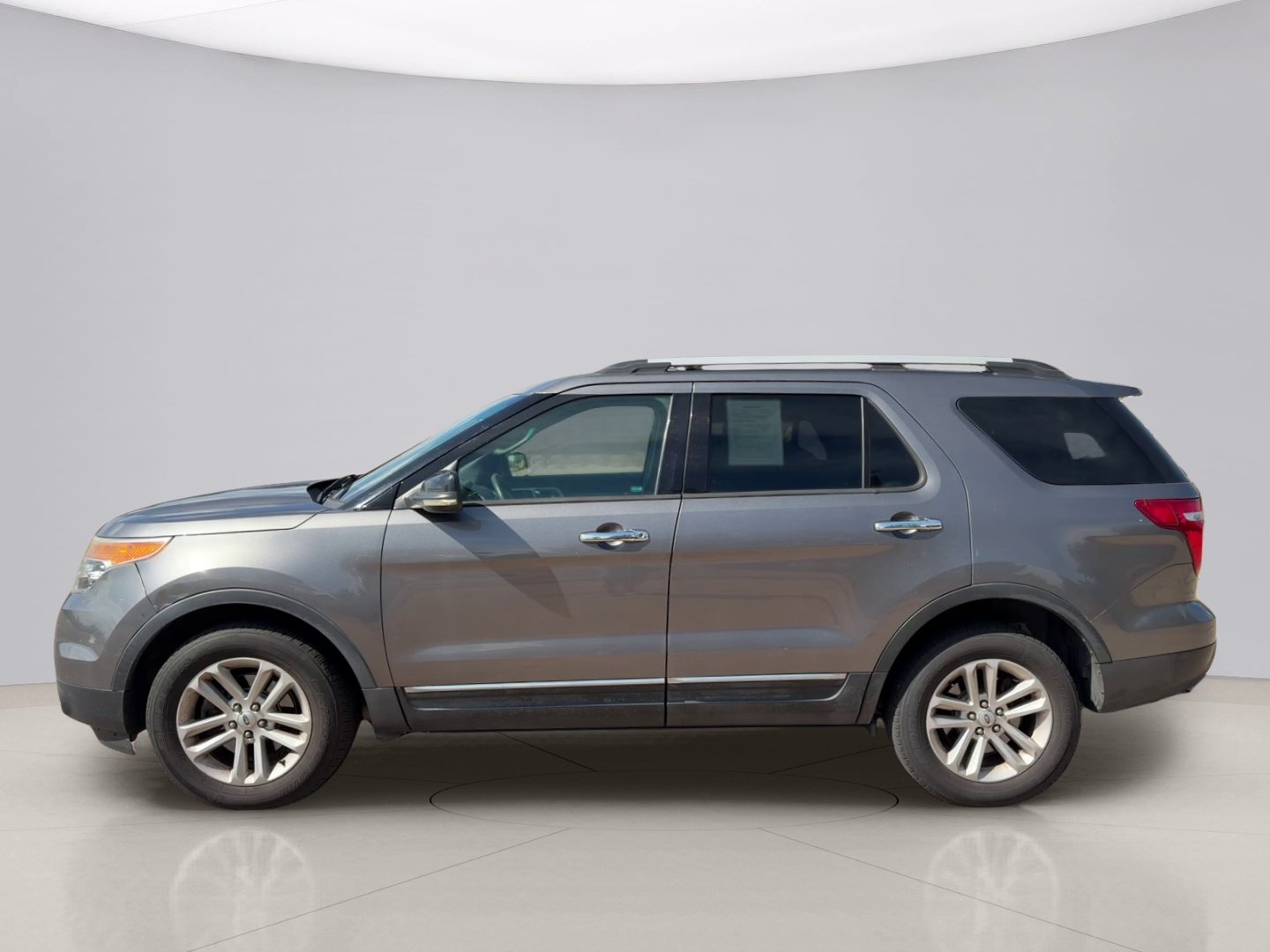 Used 2013 Gray Ford XLT image 8