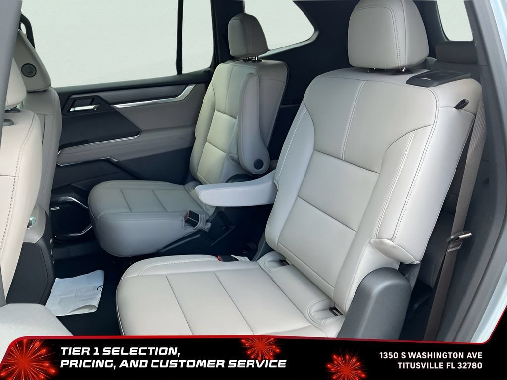 New 2026 Sterling Metallic GMC Elevation image 28