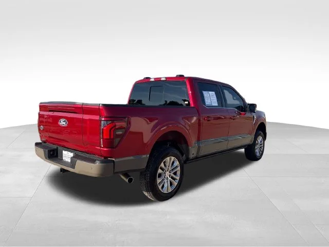 Used 2025  Ford King Ranch image 6