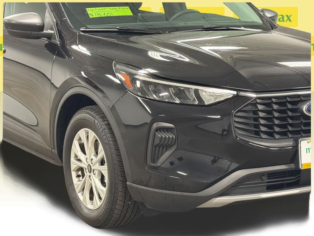 Used 2025 Black Ford Active image 5