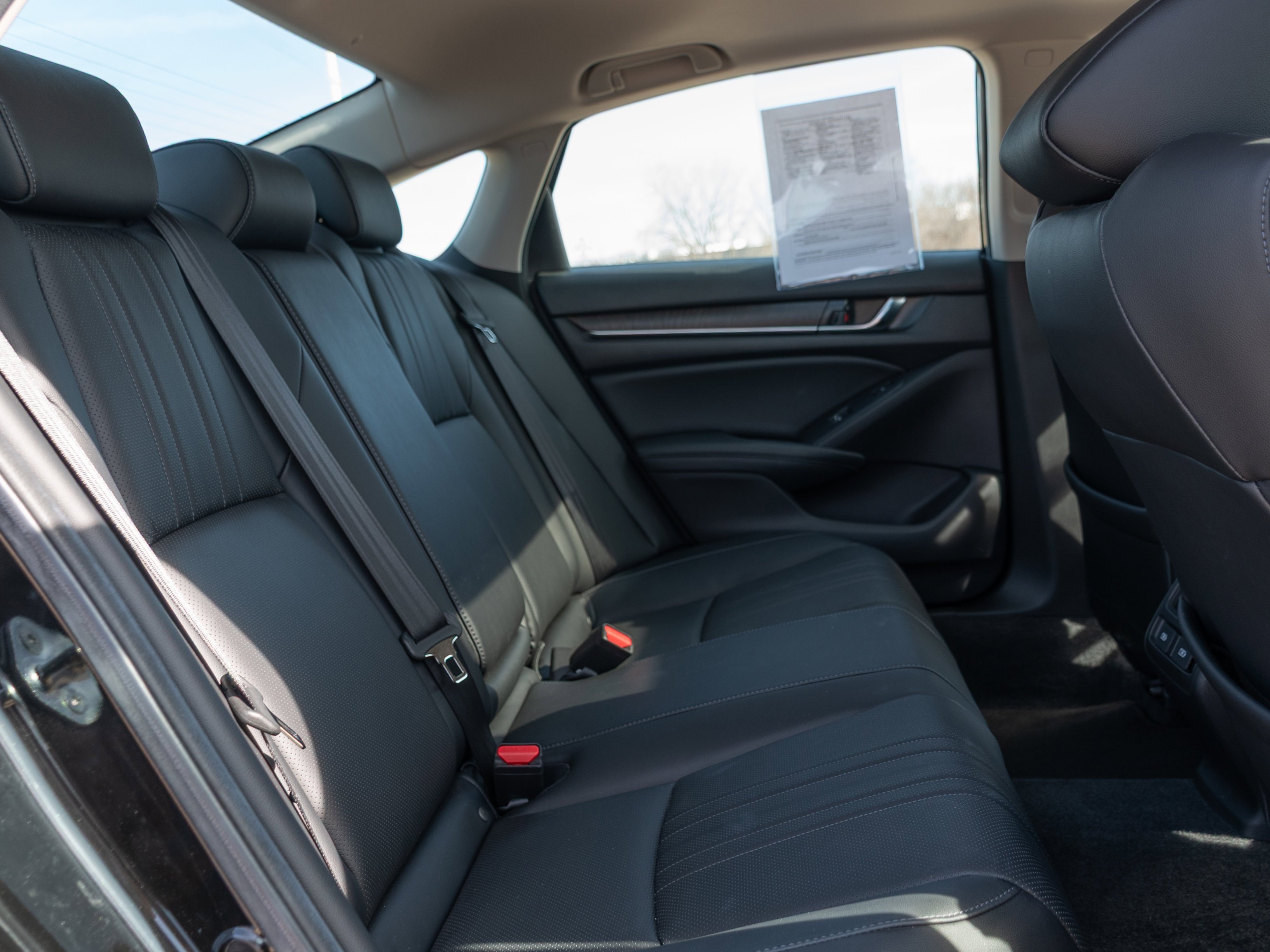 2022 Honda Accord Hybrid Touring - Photo 23