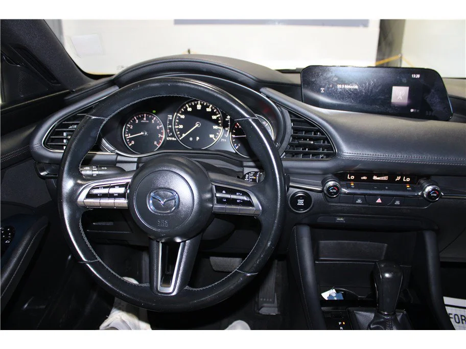 Used 2019 Deep Crystal Blue Mica Mazda Hatchback 4D image 32