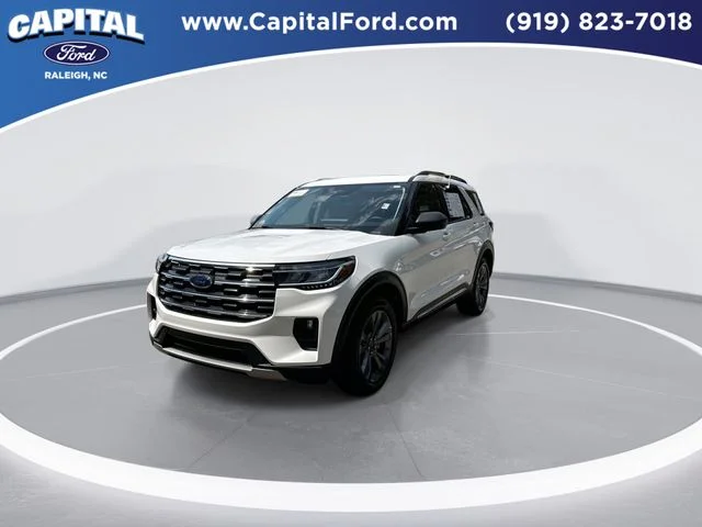 Used 2025 White Ford Active image 4