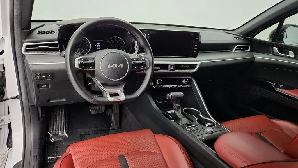 Used 2022 Glacial White Pearl Kia GT-Line Automatic FWD w/ Premium Package image 13