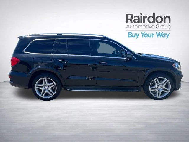 Used 2016 Obsidian Black Metallic Mercedes-Benz GL 550 image 8
