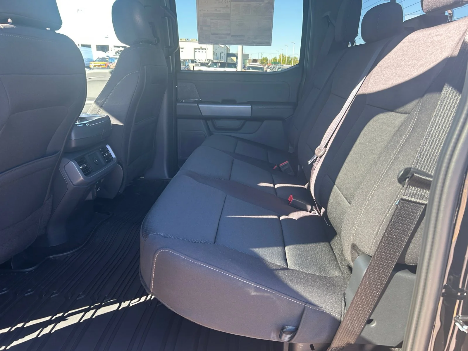 New 2026 Agate Black Metallic Ford XLT image 18