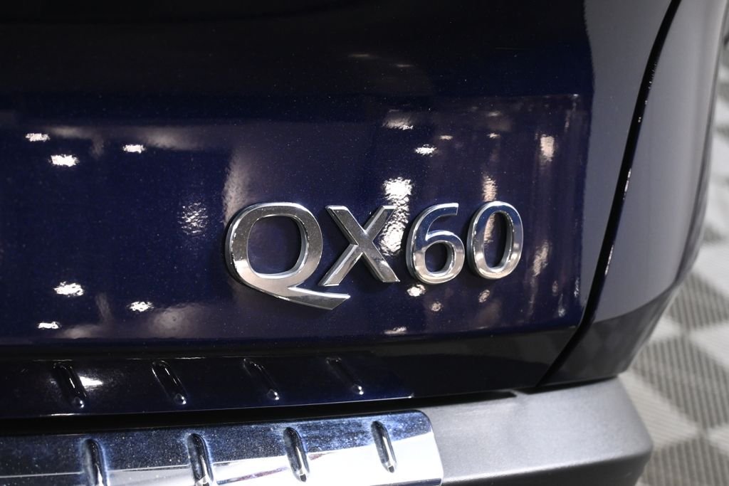 Certified Used 2023 Blue INFINITI LUXE image 38