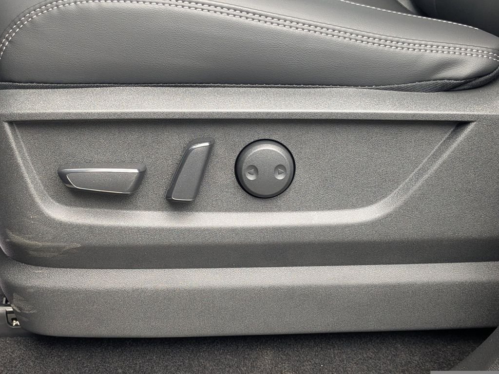 2026 Nissan Armada SL - Photo 22