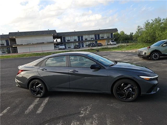 New 2026 Ecotronic Gray Hyundai SEL Sport image 6