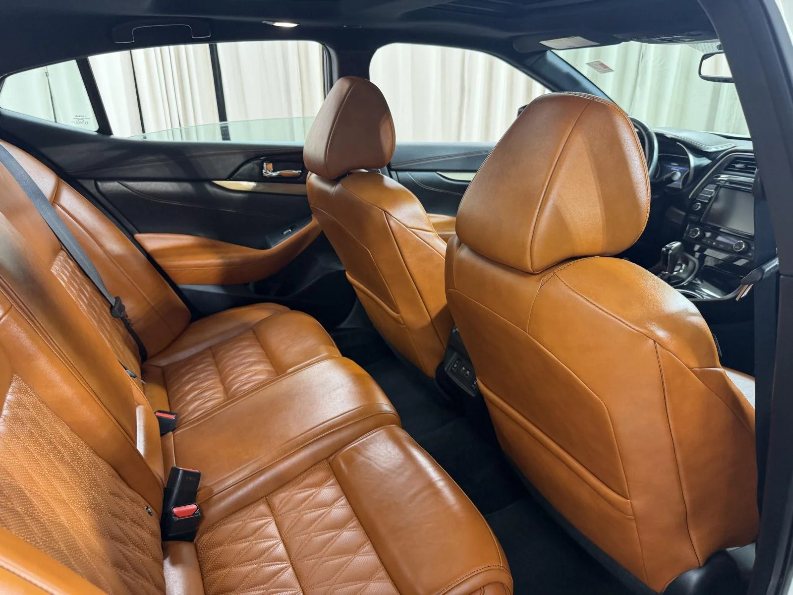 Used 2019 Pearl White Tricoat Nissan Platinum image 28