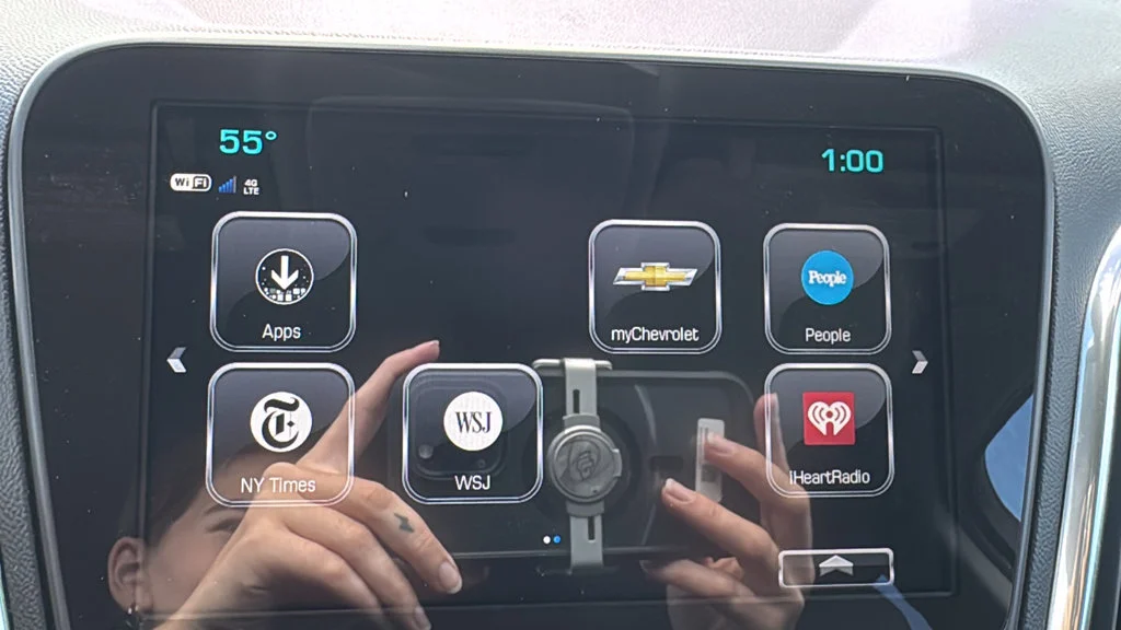Used 2018 Red Chevrolet Premier image 23
