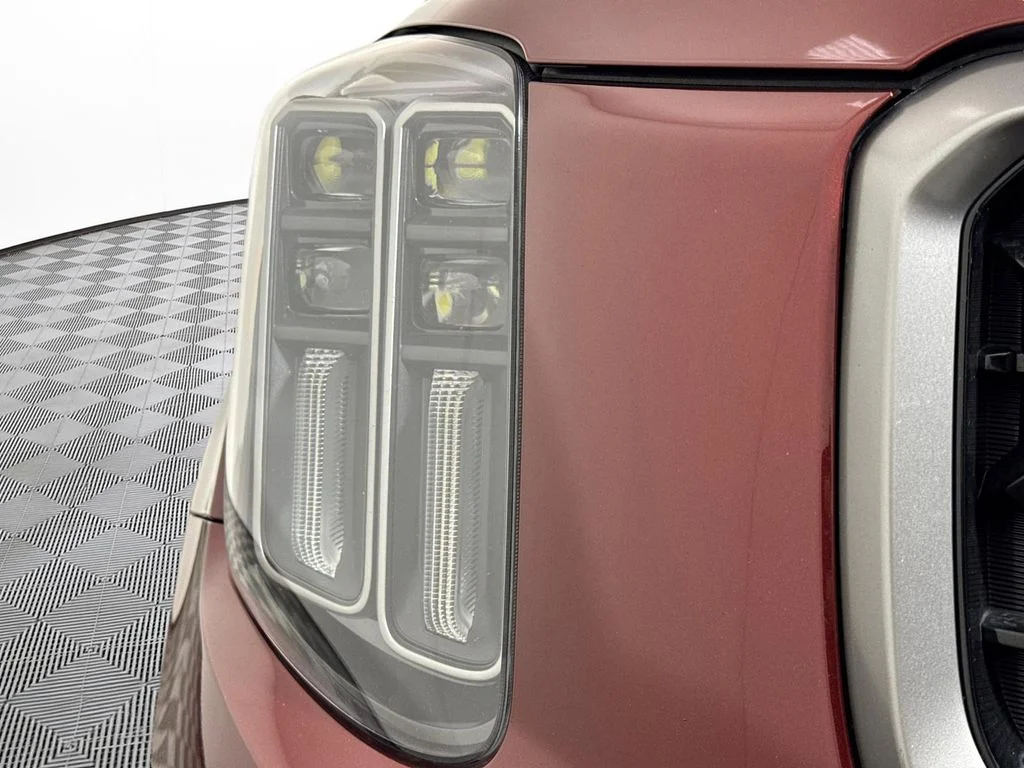 Used 2023 Red Kia SX X-Line image 18