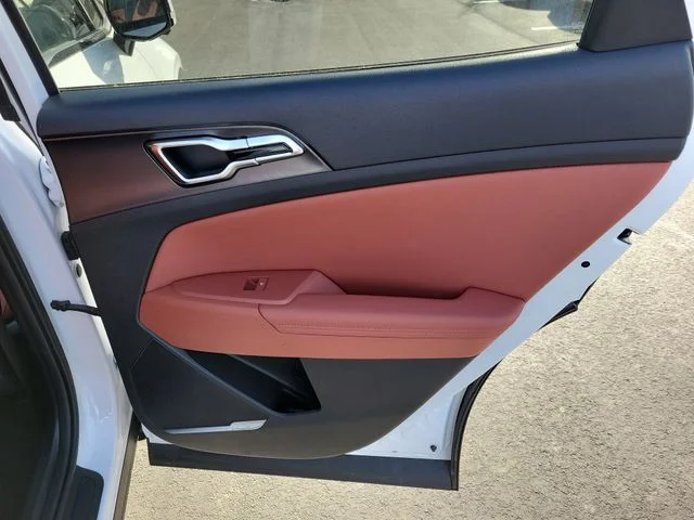 New 2026 Glacial White Pearl Kia SX Prestige image 32
