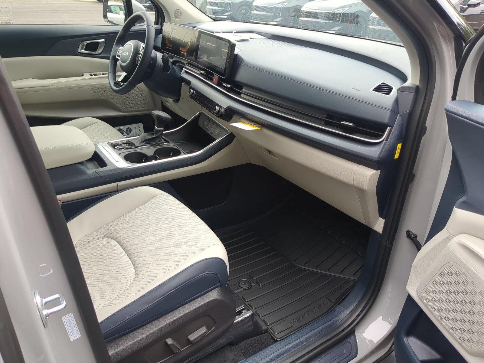 New 2026 Ceramic Silver Kia EX image 39