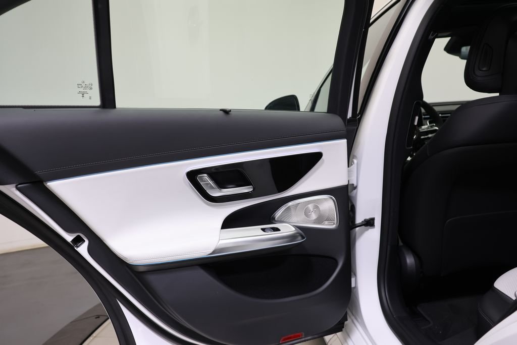 New 2026 Moonlight White Magno Mercedes-Benz E 53 AMG® image 40