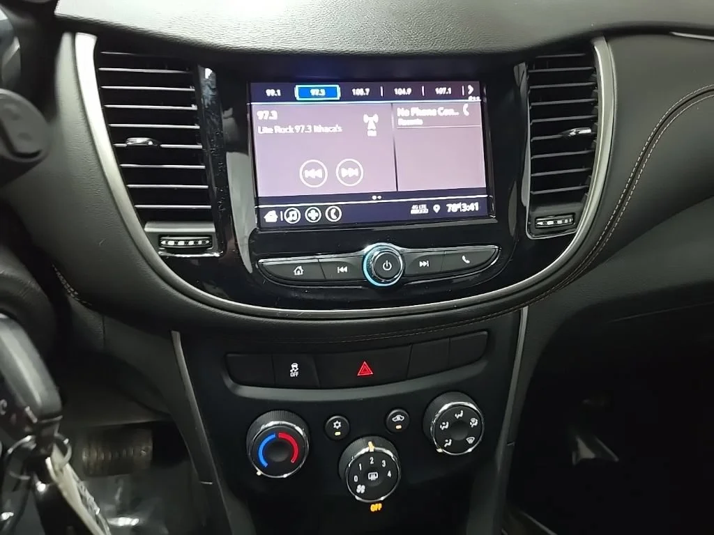 Used 2020 MOSAIC BLACK METALLIC Chevrolet LT image 24