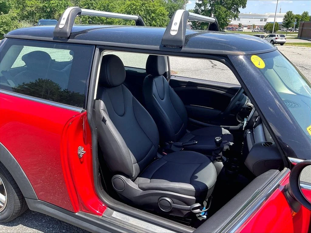 Used 2013 Red MINI Base image 11