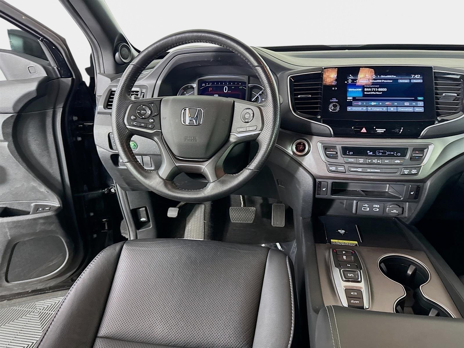 Used 2025 Black Honda EX-L image 23