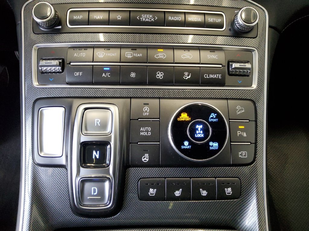 Used 2023 Gray Hyundai Limited image 28