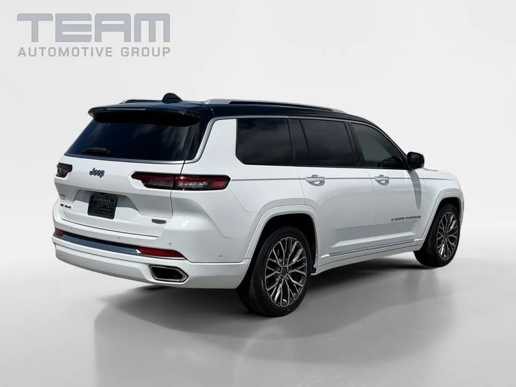 Used 2023 White Jeep Summit image 7