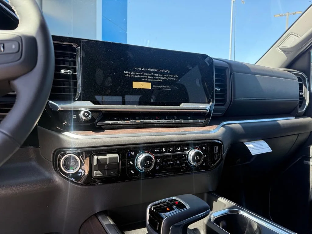 New 2026 Summit White GMC SLT image 25