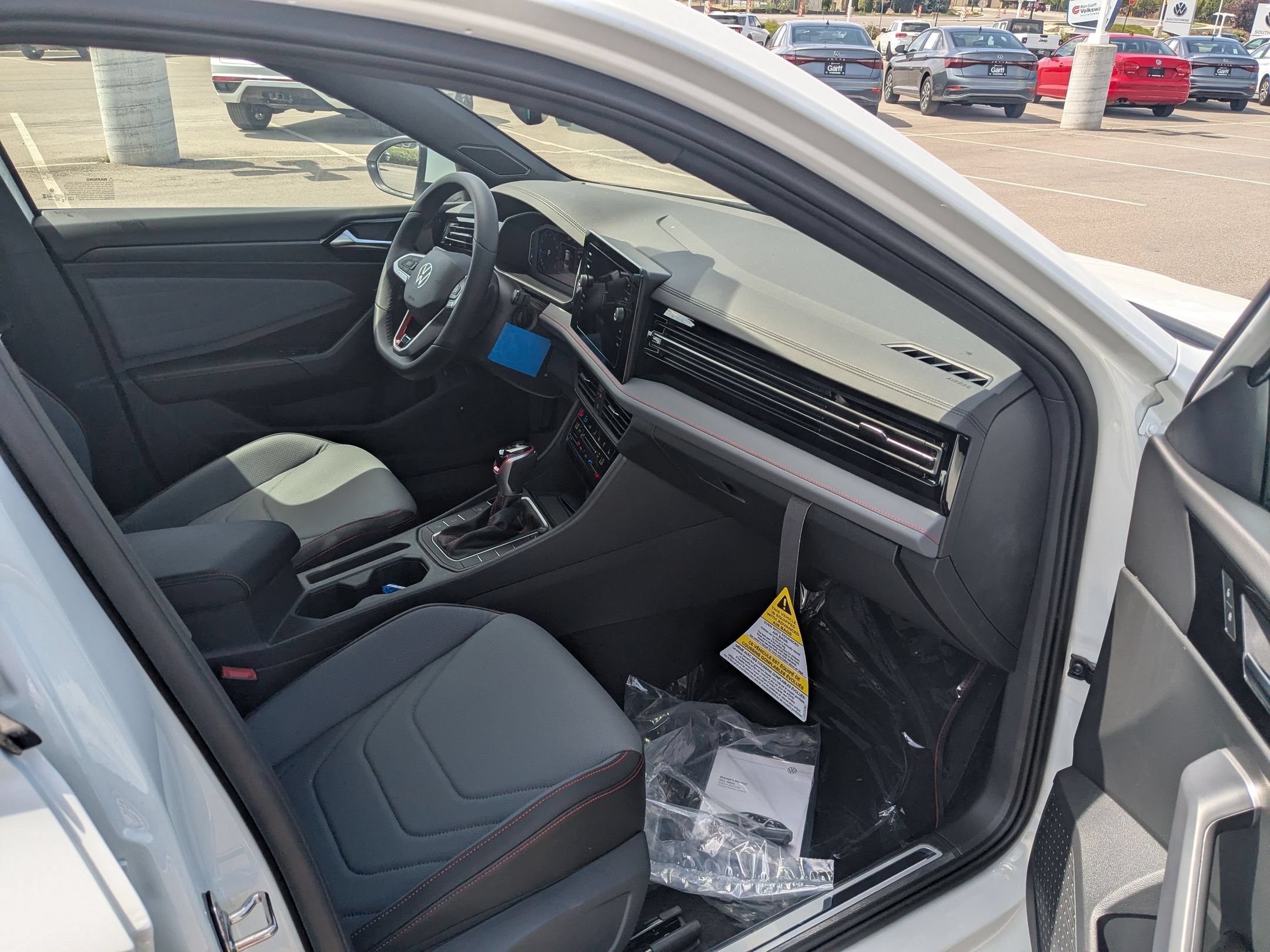New 2026 Pure White Volkswagen Autobahn image 23