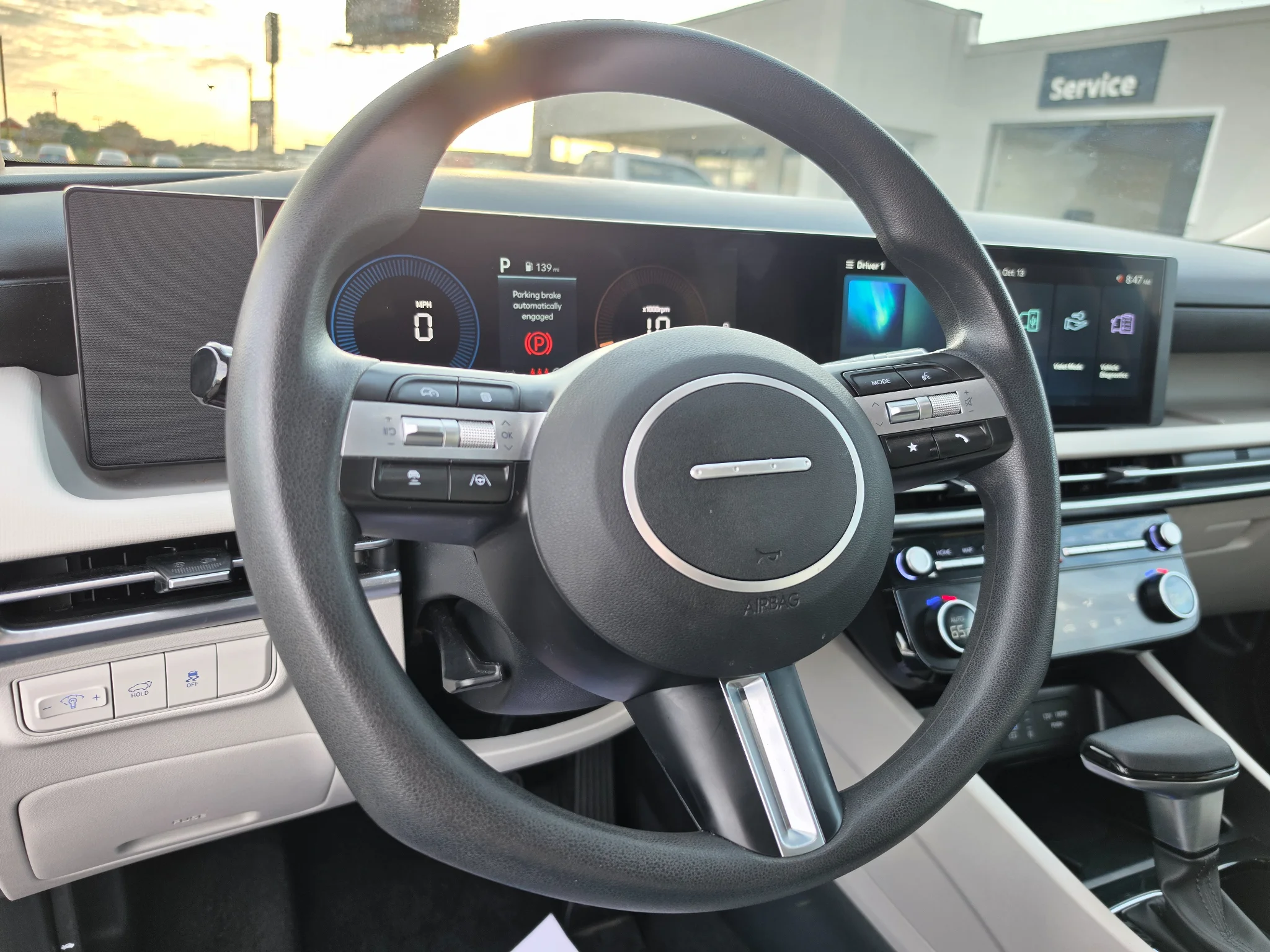 Used 2025 Rockwood Green Hyundai SEL image 10