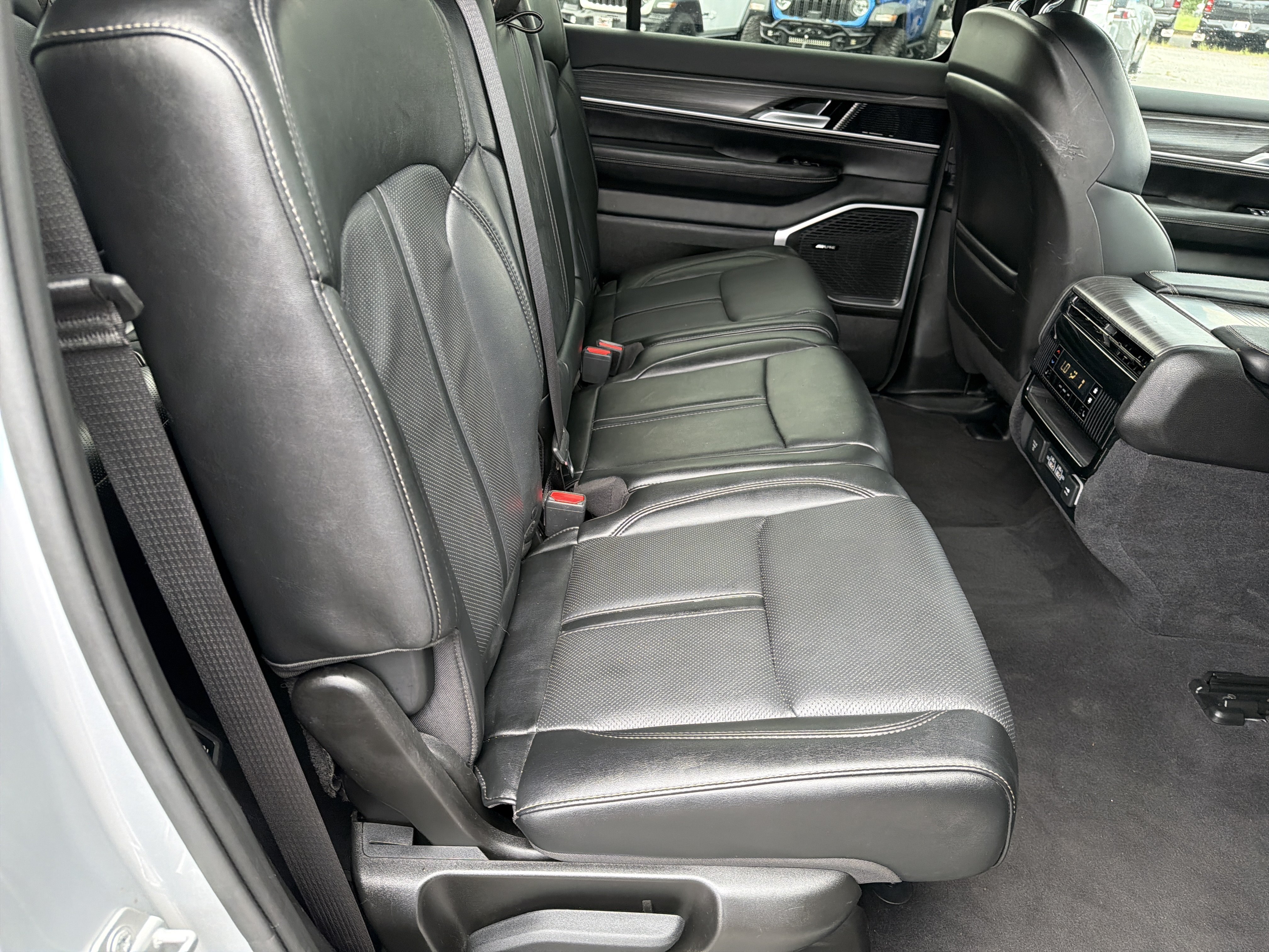 Used 2024 Silver Zynith Jeep Series II image 16