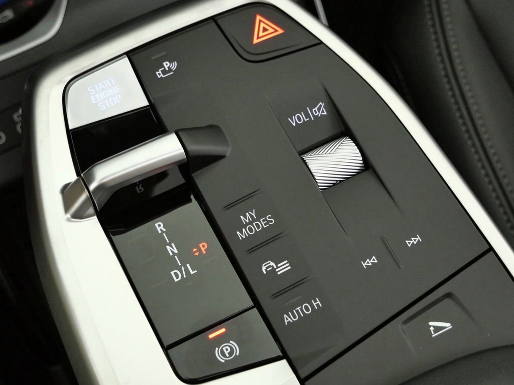 Used 2026 Dune Grey Metallic BMW xDrive28i image 48