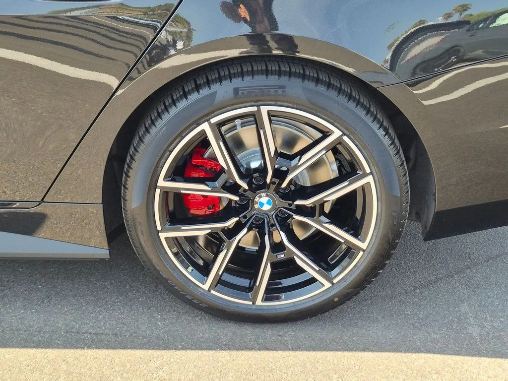 New 2026 Black BMW xDrive40 image 31