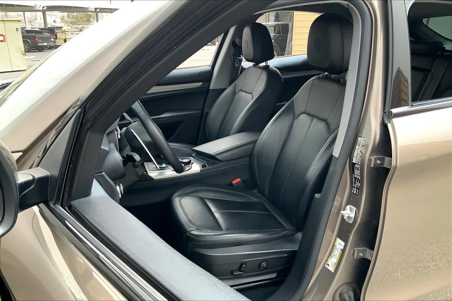 Used 2019 Imola Titanium Metallic Alfa Romeo Sport image 8
