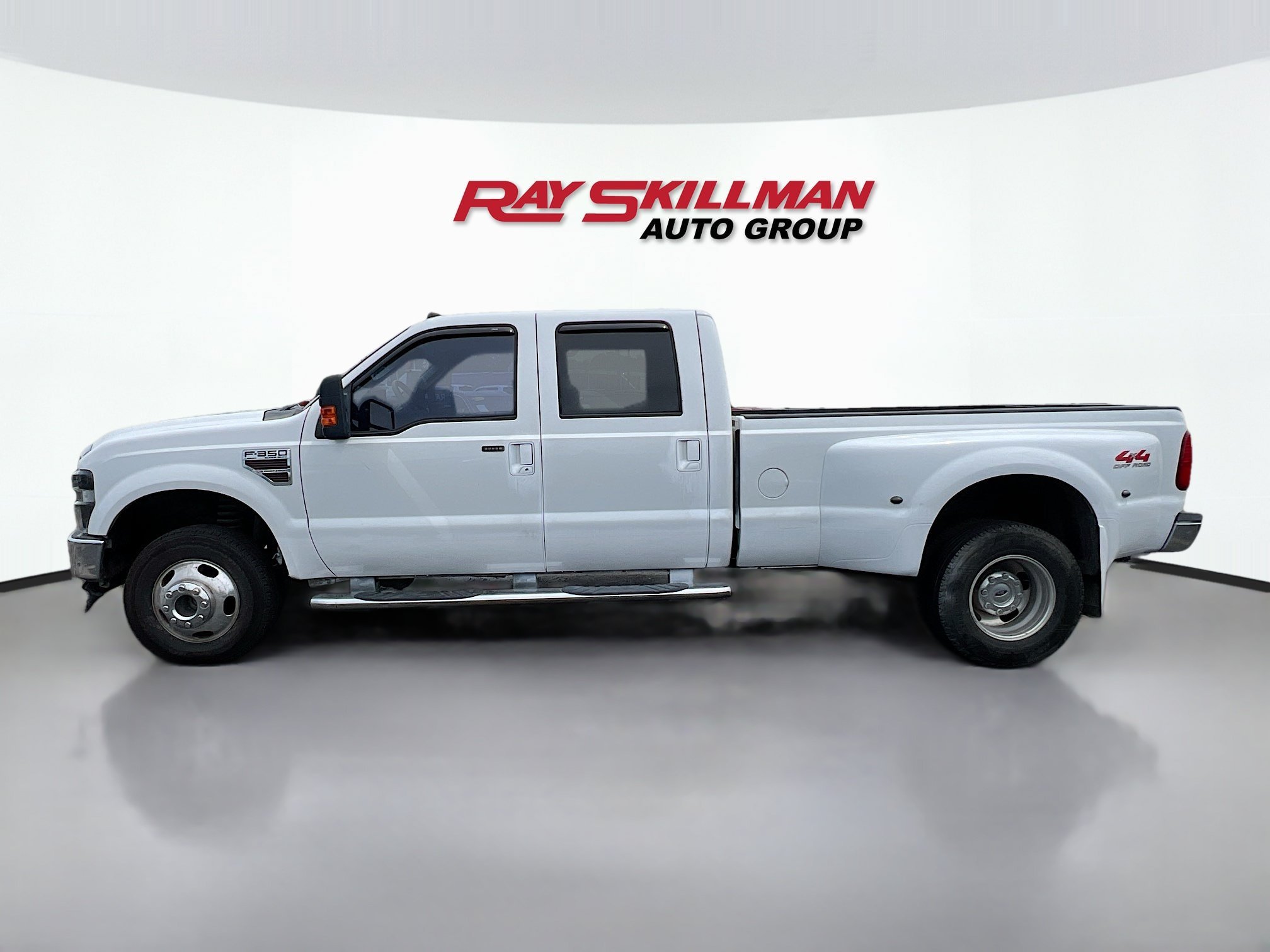 Used 2008 White Ford LARIAT image 2