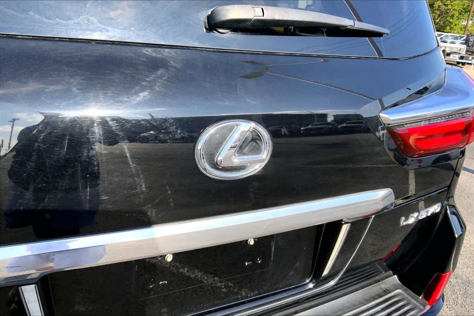 Certified Used 2019 Black Onyx Lexus  image 10